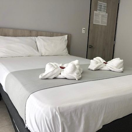 Dosquebradas Hotel Pradera Plaza מראה חיצוני תמונה